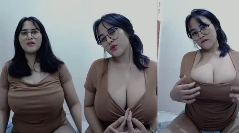 Dan Indonesia Acha Toge Buka Baju Coklat Live