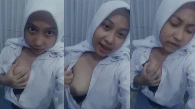 Cewek Cantik Viral Abg Hijab SMA Pamer Nenen Di Toilet Sekolah